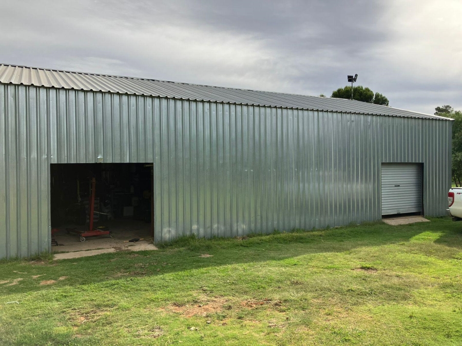 10 Bedroom Property for Sale in Bainsvlei Free State